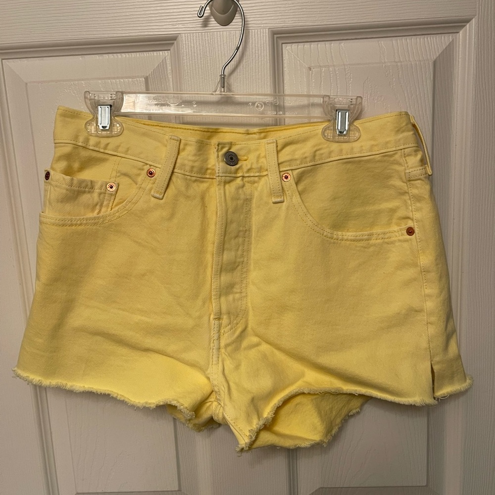 Levi Jean Shorts